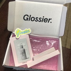 Glossier - Boy Brow + Brow Flick Duo Set +sample